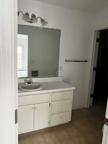 2415 Stonewood Drive, Dothan, AL 36301