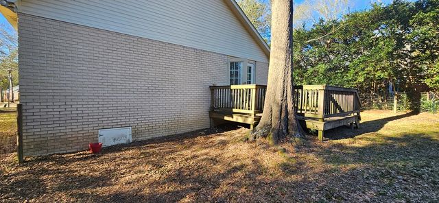 2415 Stonewood Drive, Dothan, AL 36301