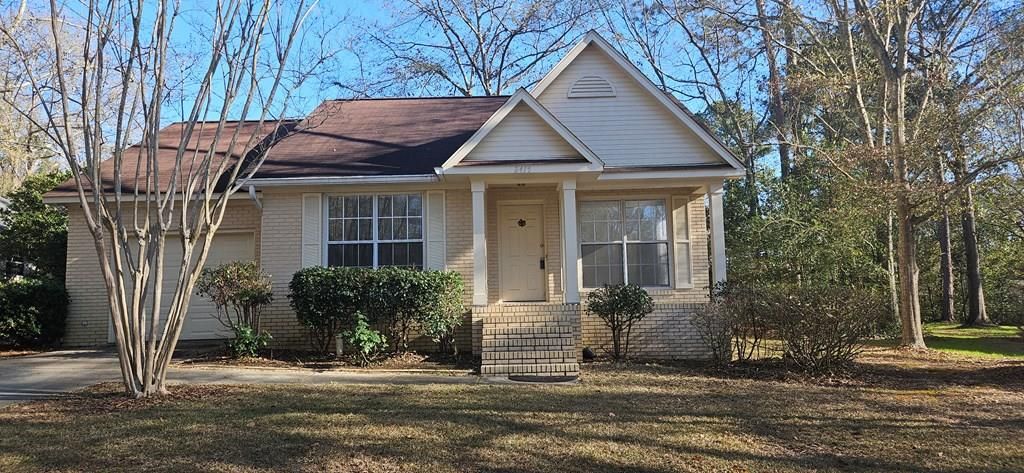 2415 Stonewood Drive, Dothan, AL 36301