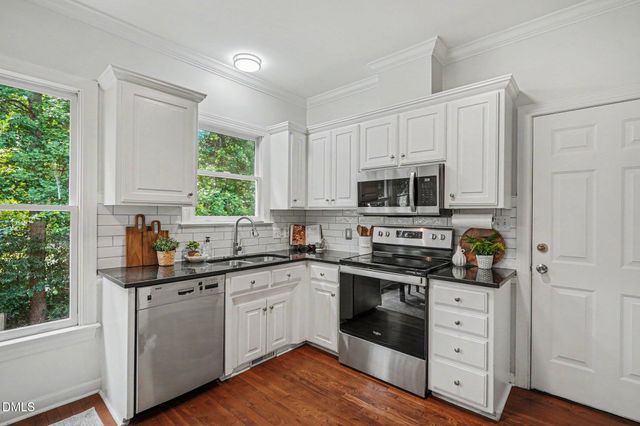 903 Baileymoor Court, Fuquay Varina, NC 27526