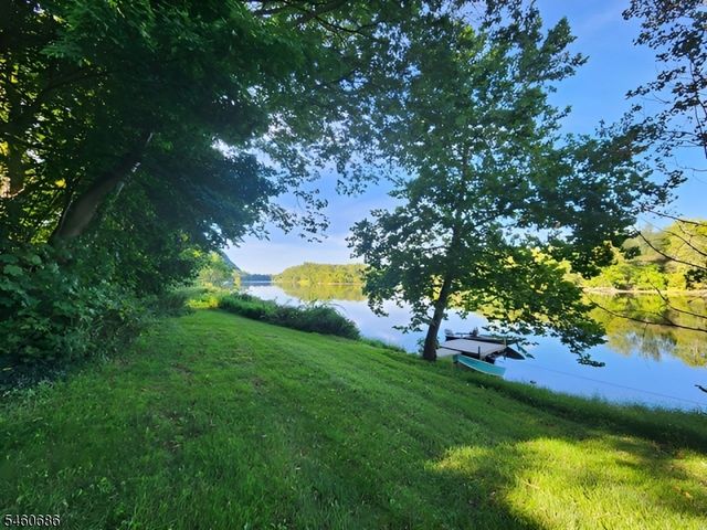 30 N Riverview Ave, Knowlton Twp., NJ 07832