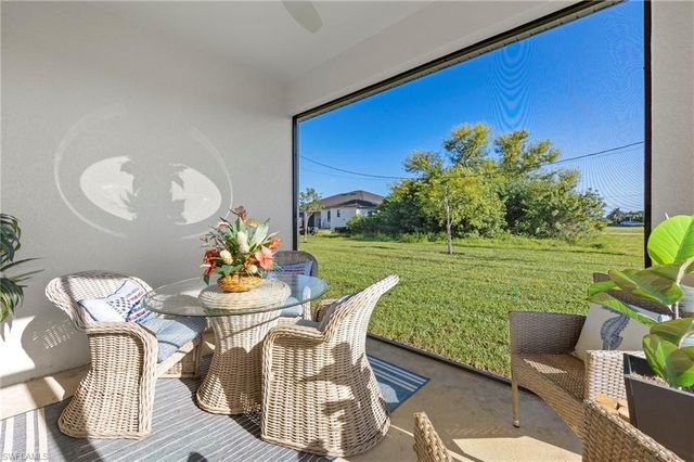 303 NW 3RD PL, Cape Coral, FL 33993