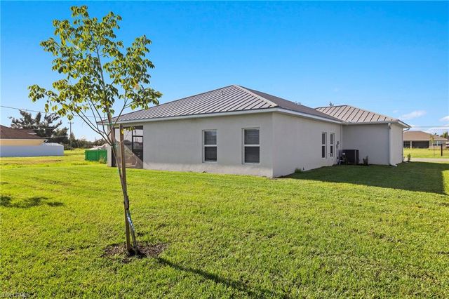 303 NW 3RD PL, Cape Coral, FL 33993
