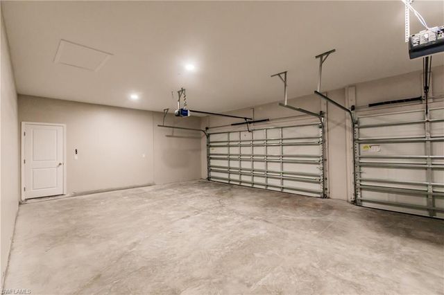 303 NW 3RD PL, Cape Coral, FL 33993