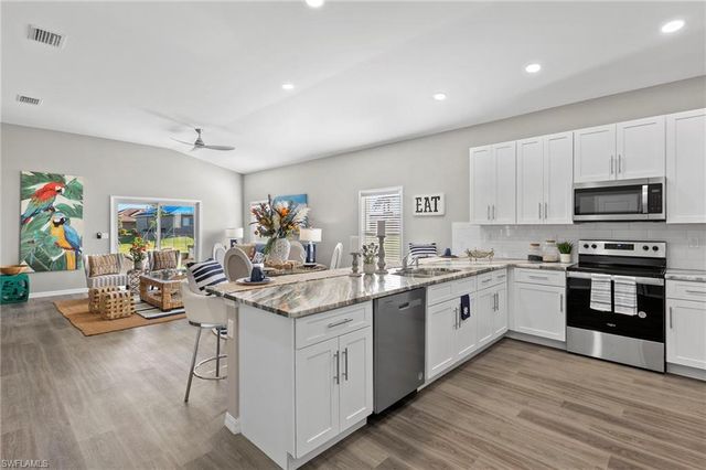 303 NW 3RD PL, Cape Coral, FL 33993