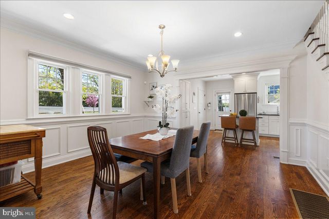 2 HARRIS RD, Princeton, NJ 08540