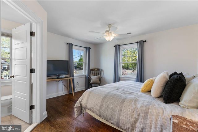 2 HARRIS RD, Princeton, NJ 08540