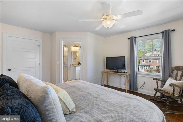 2 HARRIS RD, Princeton, NJ 08540