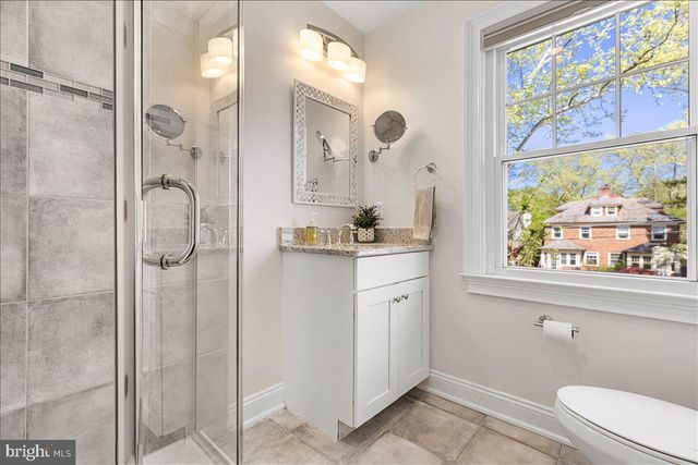 2 HARRIS RD, Princeton, NJ 08540