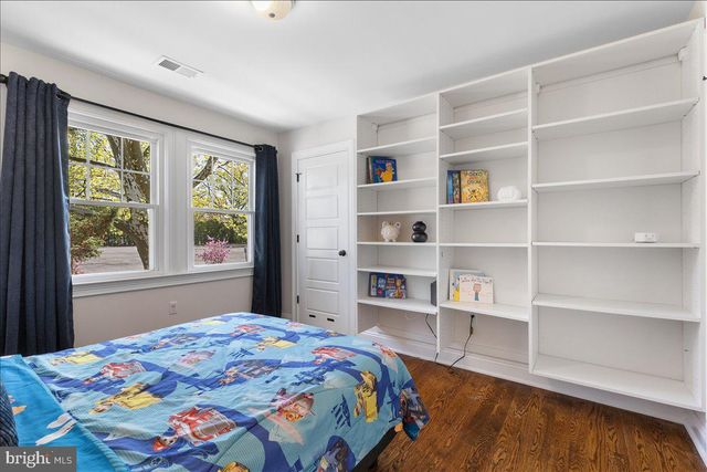 2 HARRIS RD, Princeton, NJ 08540
