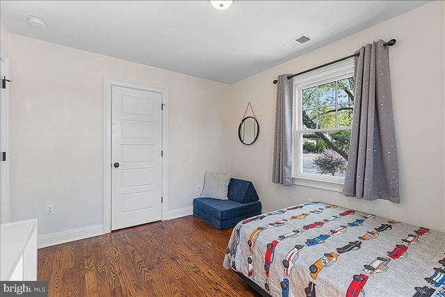 2 HARRIS RD, Princeton, NJ 08540