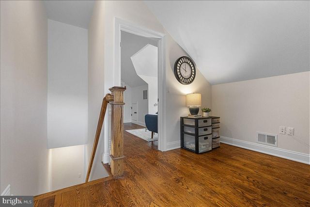 2 HARRIS RD, Princeton, NJ 08540