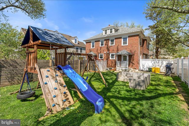 2 HARRIS RD, Princeton, NJ 08540
