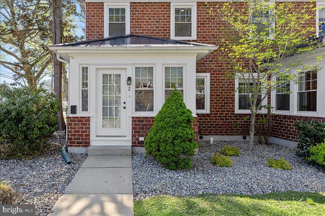 2 HARRIS RD, Princeton, NJ 08540