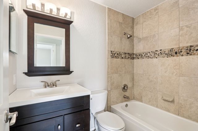 2132 Reverchon Drive, Arlington, TX 76017