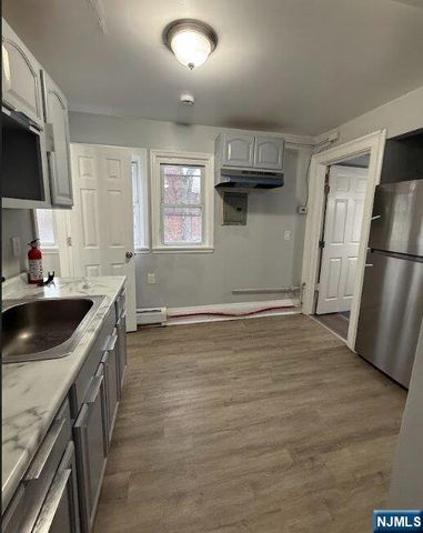 108-110 Vassar Avenue, Newark, NJ 07112