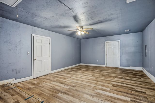 2431 Eastern Oaks Drive, Dallas, TX 75227