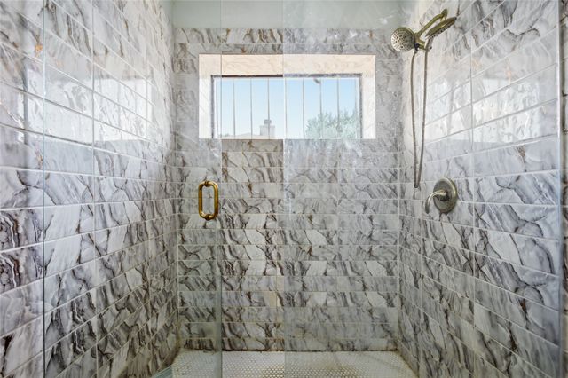 2431 Eastern Oaks Drive, Dallas, TX 75227