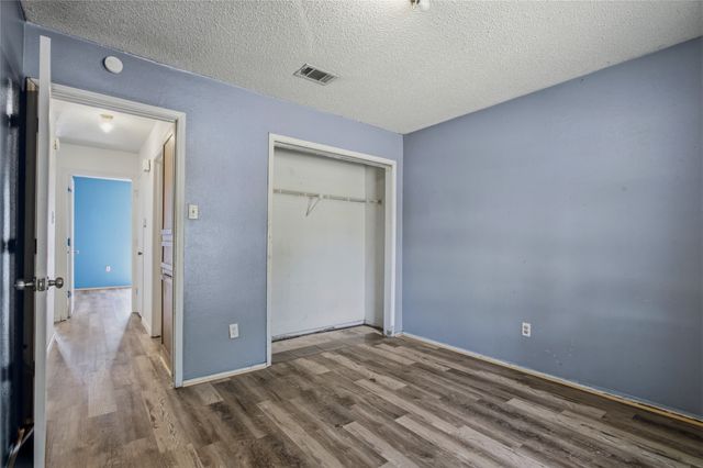 2431 Eastern Oaks Drive, Dallas, TX 75227