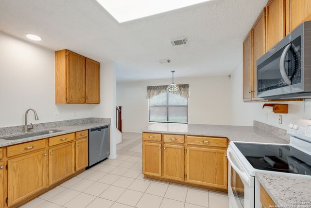 9258 Ridge Path, San Antonio, TX 78250