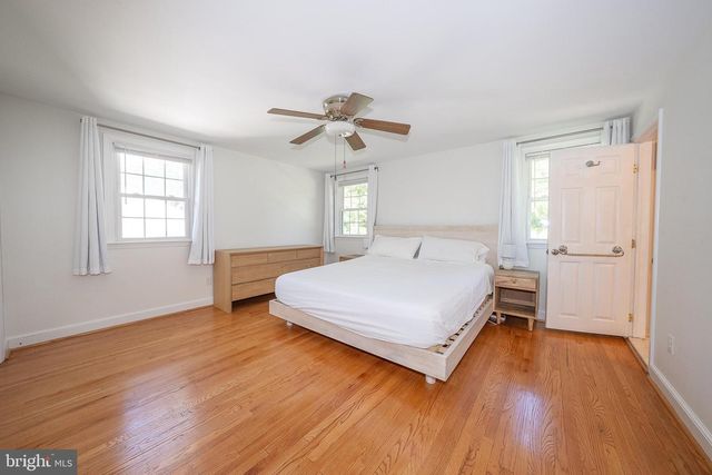37 MEADOWS LN, Haverford, PA 19041