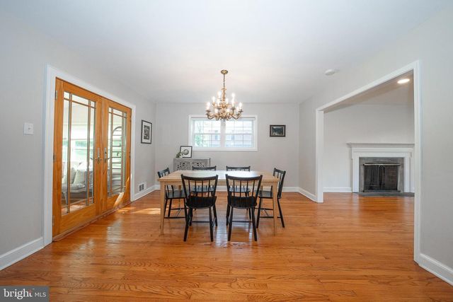 37 MEADOWS LN, Haverford, PA 19041