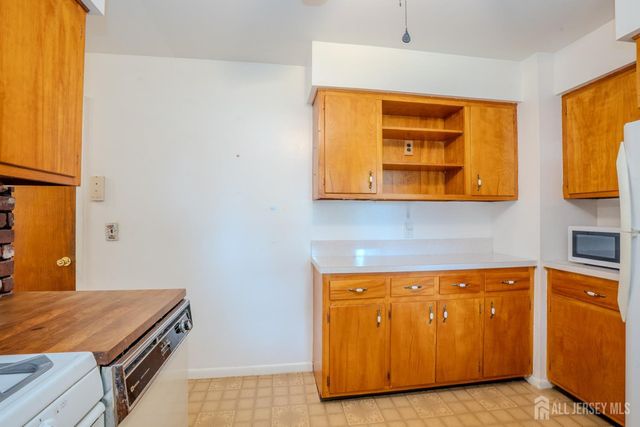 503 Elizabeth Avenue, Piscataway, NJ 08854