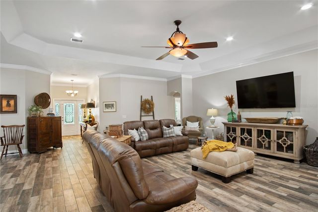 9045 LAKE HATCHINEHA RD, Haines City, FL 33844