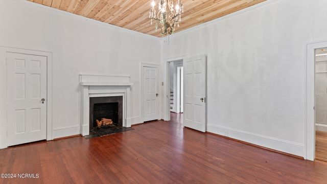 103 NW Fourth Street, Snow Hill, NC 28580