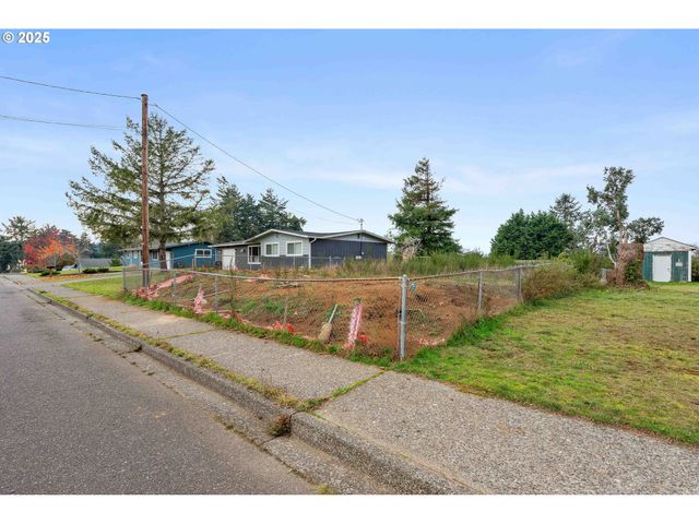 0 S Cammann St 4700, Coos Bay, OR 97420