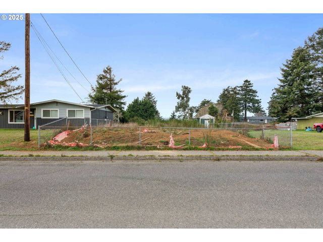 0 S Cammann St 4700, Coos Bay, OR 97420
