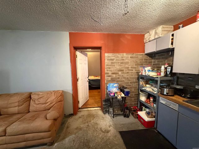 9 Caylor Lane, Little Rock, AR 72209