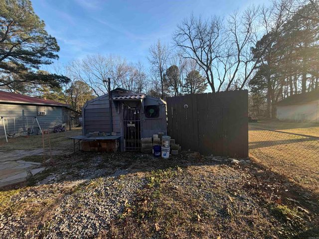 9 Caylor Lane, Little Rock, AR 72209