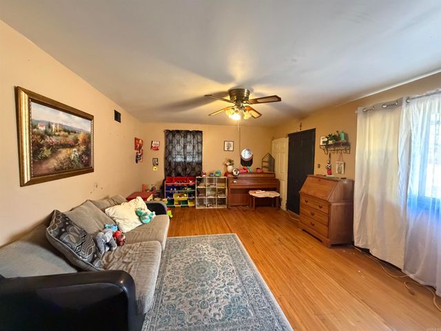 9 Caylor Lane, Little Rock, AR 72209