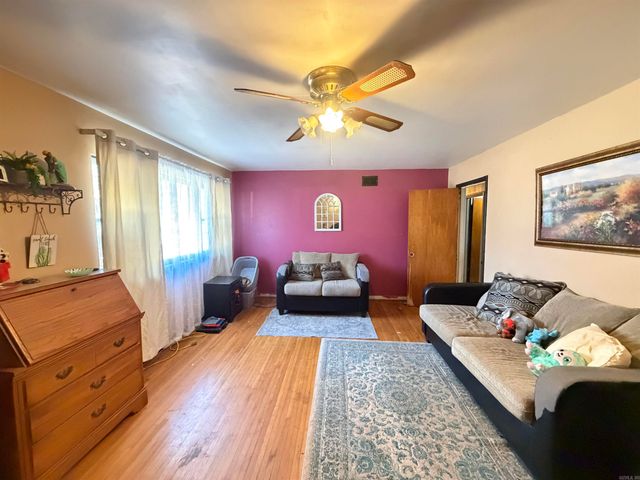 9 Caylor Lane, Little Rock, AR 72209