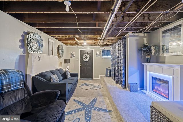 7017 RADBOURNE RD, Upper Darby, PA 19082