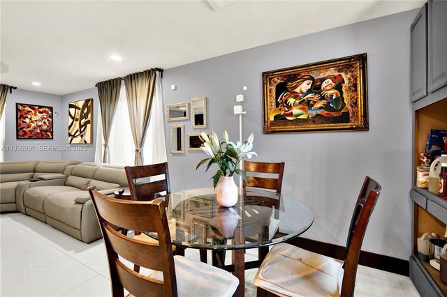 2771 NW 8th St, Pompano Beach, FL 33069