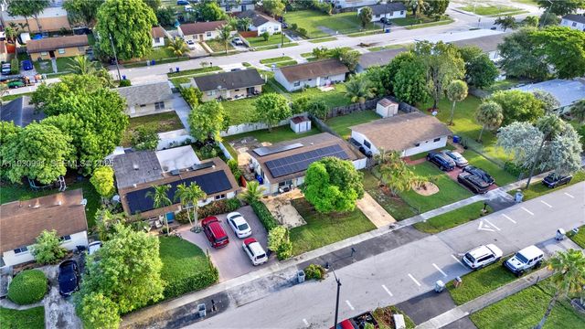 2771 NW 8th St, Pompano Beach, FL 33069