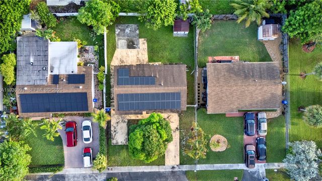 2771 NW 8th St, Pompano Beach, FL 33069