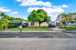 2771 NW 8th St, Pompano Beach, FL 33069