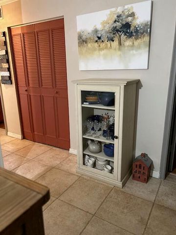 2811 S Garden Drive 207, Lake Worth, FL 33461