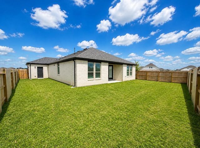 357 Dallas Meadows Drive, Dayton, TX 77535