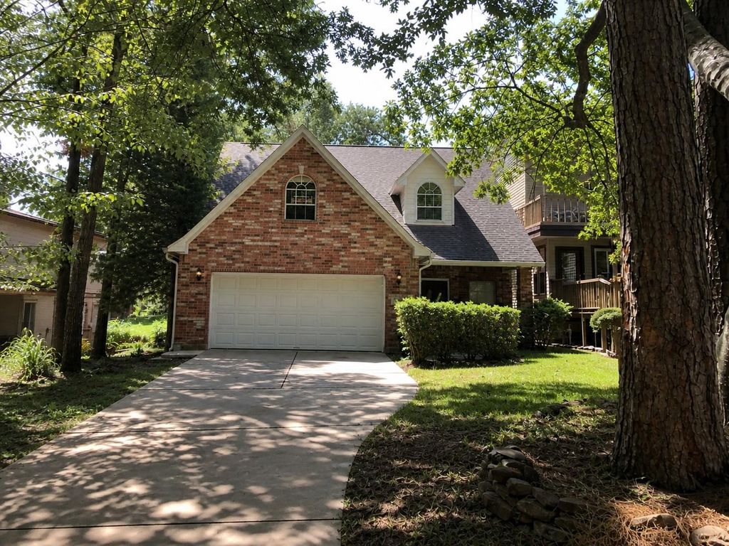 128 April Wind Court, Montgomery, TX 77356