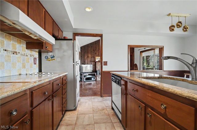 1291 N Revere Road, Akron, OH 44333