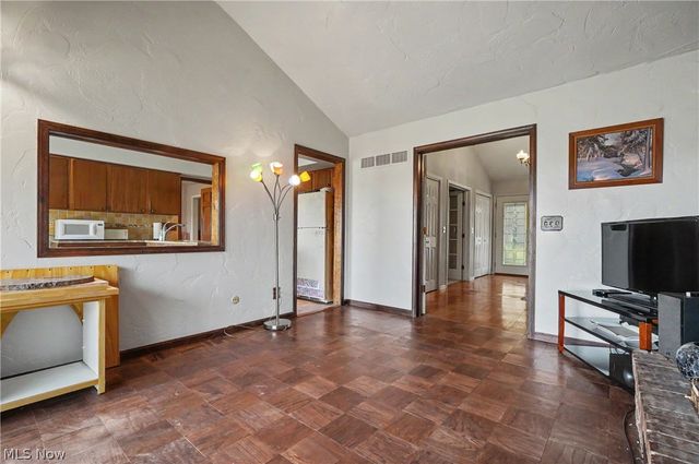 1291 N Revere Road, Akron, OH 44333