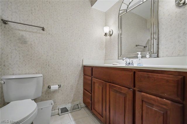 1291 N Revere Road, Akron, OH 44333