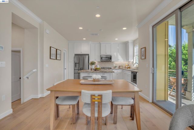 375 Basswood Cmn 9, Livermore, CA 94551