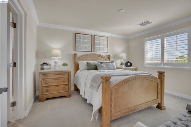 375 Basswood Cmn 9, Livermore, CA 94551