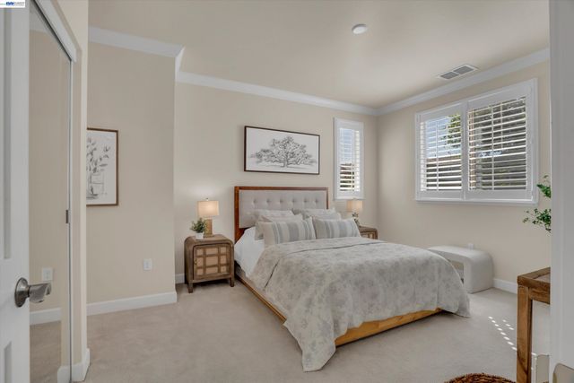 375 Basswood Cmn 9, Livermore, CA 94551