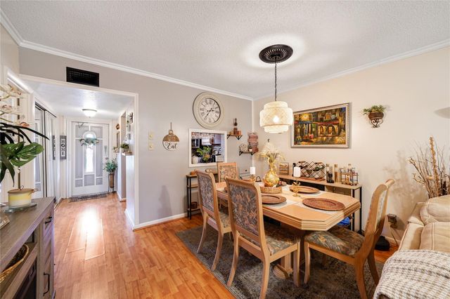 551 NW 76th Ter 208, Margate, FL 33063